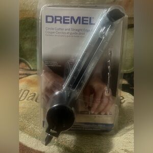 DREMEL Circle Cutter & Straight Edge Guide 678-01 NEW